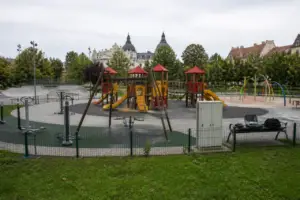 Amenzi de până la 5.000 de lei pentru vandalizarea spațiilor de agrement din Oradea