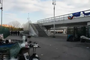 Piața 100, punct de confruntare între susținătorii lui Călin Georgescu și protestatari