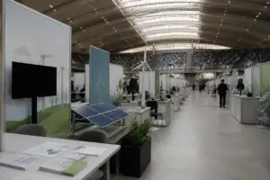 Târg de joburi la Oradea Arena: oportunități în energia regenerabilă
