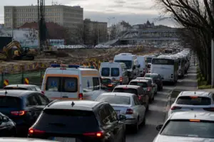 Trafic blocat în Oradea după începerea școlii: ambulanțe și autobuze prinse în coloane